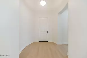 1776 Peregrine Ct, Simi Valley, CA 93065 - Photo 6