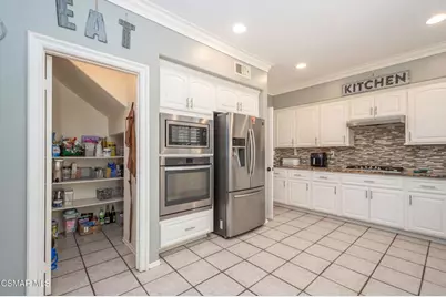 1014 Borden Avenue, Simi Valley, CA 93065 - Photo 12