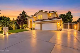 1014 Borden Ave, Simi Valley, CA 93065 - Photo 1
