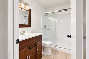 207 Green Heath Pl, Thousand Oaks, CA 91361 - Photo 38