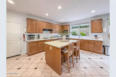 290 Culview Court, Simi Valley, CA 93065 - Photo 8