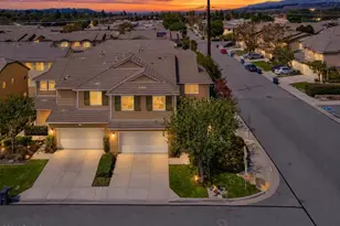 4791 Beachwood Ct, Moorpark, CA 93021 - Photo 2