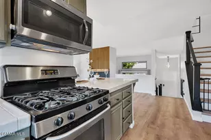 2445 Chandler Ave, Simi Valley, CA 93065 - Photo 18