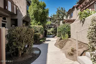 2445 Chandler Ave, Simi Valley, CA 93065 - Photo 30