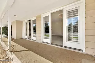 20325 Hiawatha St, Chatsworth, CA 91311 - Photo 14