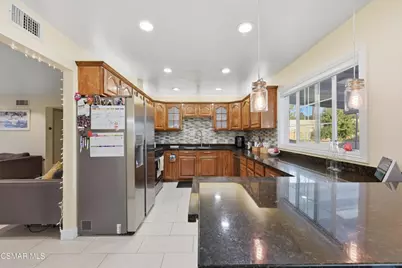 17814 Blackbrush Drive, Canyon Country, CA 91387 - Photo 12