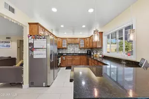 17814 Blackbrush Dr, Canyon Country, CA 91387 - Photo 12