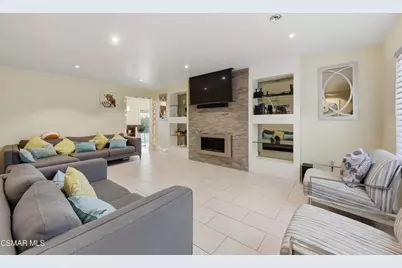 17814 Blackbrush Drive, Canyon Country, CA 91387 - Photo 2