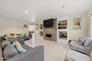 17814 Blackbrush Dr, Canyon Country, CA 91387 - Photo 2
