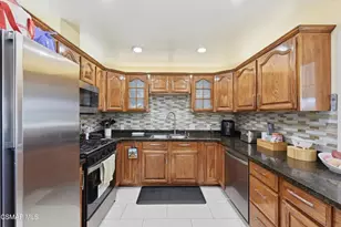 17814 Blackbrush Dr, Canyon Country, CA 91387 - Photo 8