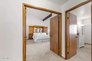 2162 Yosemite Ave, Simi Valley, CA 93063 - Photo 42