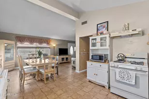 7860 Fenwick St, Sunland, CA 91040 - Photo 16