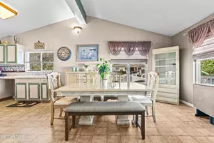 7860 Fenwick St, Sunland, CA 91040 - Photo 2