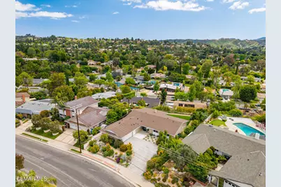 4627 Willens Avenue, Woodland Hills, CA 91364 - Photo 2