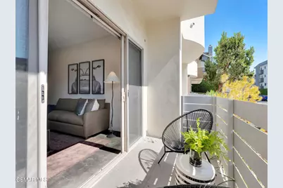 5016 Bakman Avenue #104, North Hollywood, CA 91601 - Photo 12