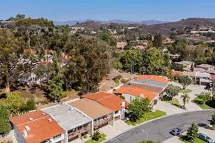 784 N Woodlawn Dr, Thousand Oaks, CA 91360 - Photo 32