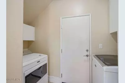 586 Schuman Place, Ventura, CA 93003 - Photo 38