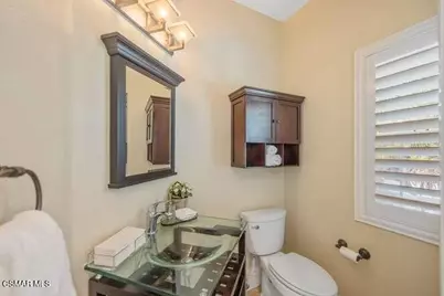 586 Schuman Place, Ventura, CA 93003 - Photo 10