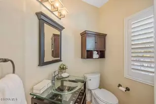 586 Schuman Pl, Ventura, CA 93003 - Photo 10