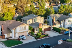 628 Martinique Pl, Newbury Park, CA 91320 - Photo 54