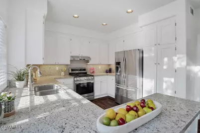 323 Ocho Rios Way, Oak Park, CA 91377 - Photo 2