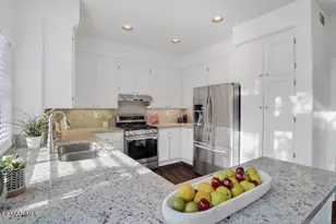 323 Ocho Rios Way, Oak Park, CA 91377 - Photo 2