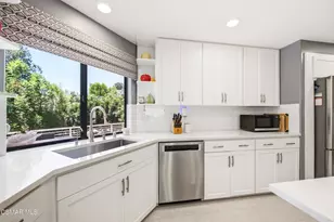 351 Las Tuero Ct, Camarillo, CA 93010 - Photo 16