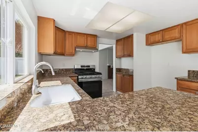 30772 Mainmast Drive, Agoura Hills, CA 91301 - Photo 10