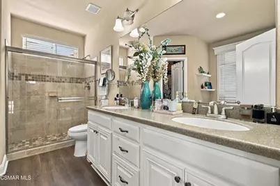 15455 Glenoaks Boulevard #414, Sylmar, CA 91342 - Photo 10