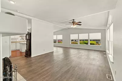 195 Tierra Rejada Road #127, Simi Valley, CA 93065 - Photo 8