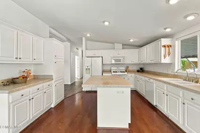 195 Tierra Rejada Road #127, Simi Valley, CA 93065 - Photo 18