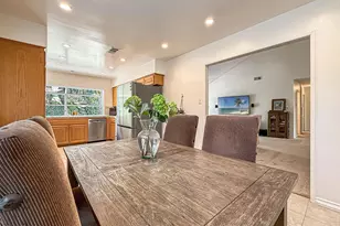 2516 Clearfield Pl, Simi Valley, CA 93065 - Photo 10