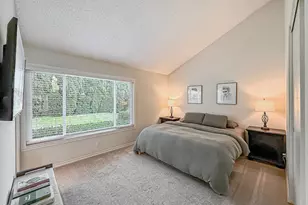 2516 Clearfield Pl, Simi Valley, CA 93065 - Photo 26