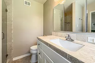 2516 Clearfield Pl, Simi Valley, CA 93065 - Photo 30
