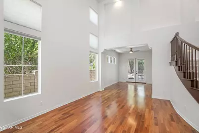 921 Ellesmere Way, Oak Park, CA 91377 - Photo 8