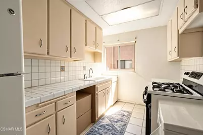 5307 Wilkinson Avenue #19B, Valley Village, CA 91607 - Photo 10