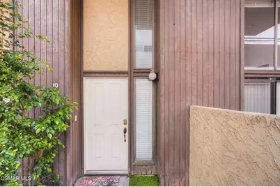 5307 Wilkinson Avenue #19B, Valley Village, CA 91607 - Photo 2