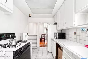 5307 Wilkinson Ave, Valley Village, CA 91607 - Photo 10