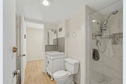 5307 Wilkinson Avenue #19B, Valley Village, CA 91607 - Photo 12