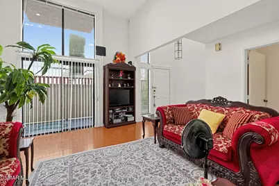 5307 Wilkinson Avenue #19B, Valley Village, CA 91607 - Photo 6