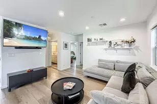 2035 N Evergreen St, Burbank, CA 91505 - Photo 8