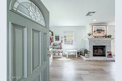 2035 N Evergreen Street, Burbank, CA 91505 - Photo 6