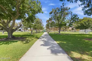 2069 N Avenida Refugio, Simi Valley, CA 93063 - Photo 32