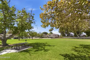 2069 N Avenida Refugio, Simi Valley, CA 93063 - Photo 36
