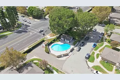 2069 N Avenida Refugio #2, Simi Valley, CA 93063 - Photo 30