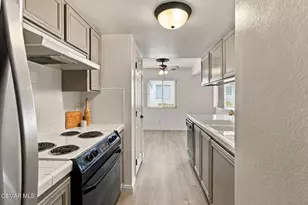 2069 N Avenida Refugio, Simi Valley, CA 93063 - Photo 8