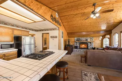 819 Cameron Drive, Big Bear Lake, CA 92315 - Photo 8