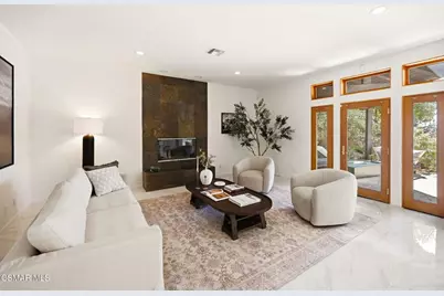 419 Helga Court, Newbury Park, CA 91320 - Photo 2