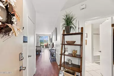 2913 Antonio Drive #104, Camarillo, CA 93010 - Photo 2