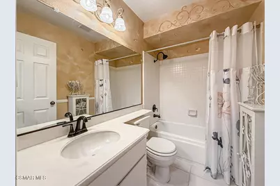 2990 Klamath Avenue, Simi Valley, CA 93063 - Photo 20